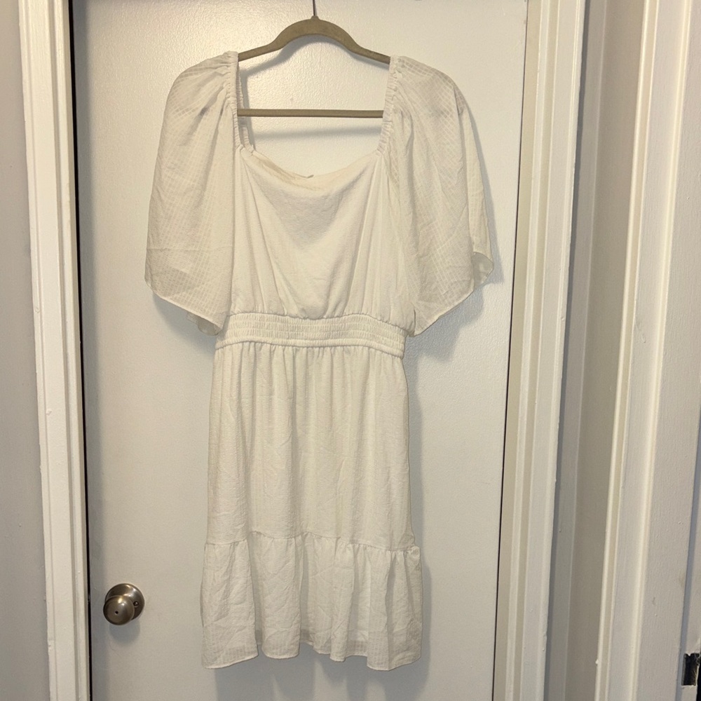 White Short Sleeve Mini Dress - Picture 1 of 3